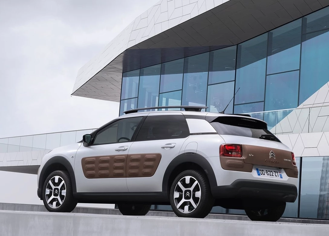 1648031-Citroen-C4_Cactus-2018-02.jpg