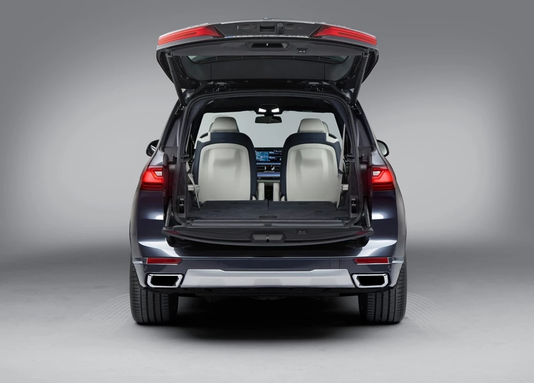 1650791-BMW-X7-2019-1600-a2.jpg