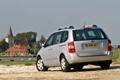 1606974-Kia-Carnival-2006-2012-03.jpg