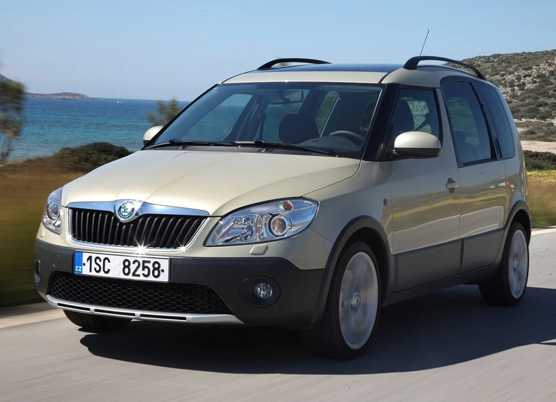 1685939-Skoda-Roomster_Scout-2014-08.jpg