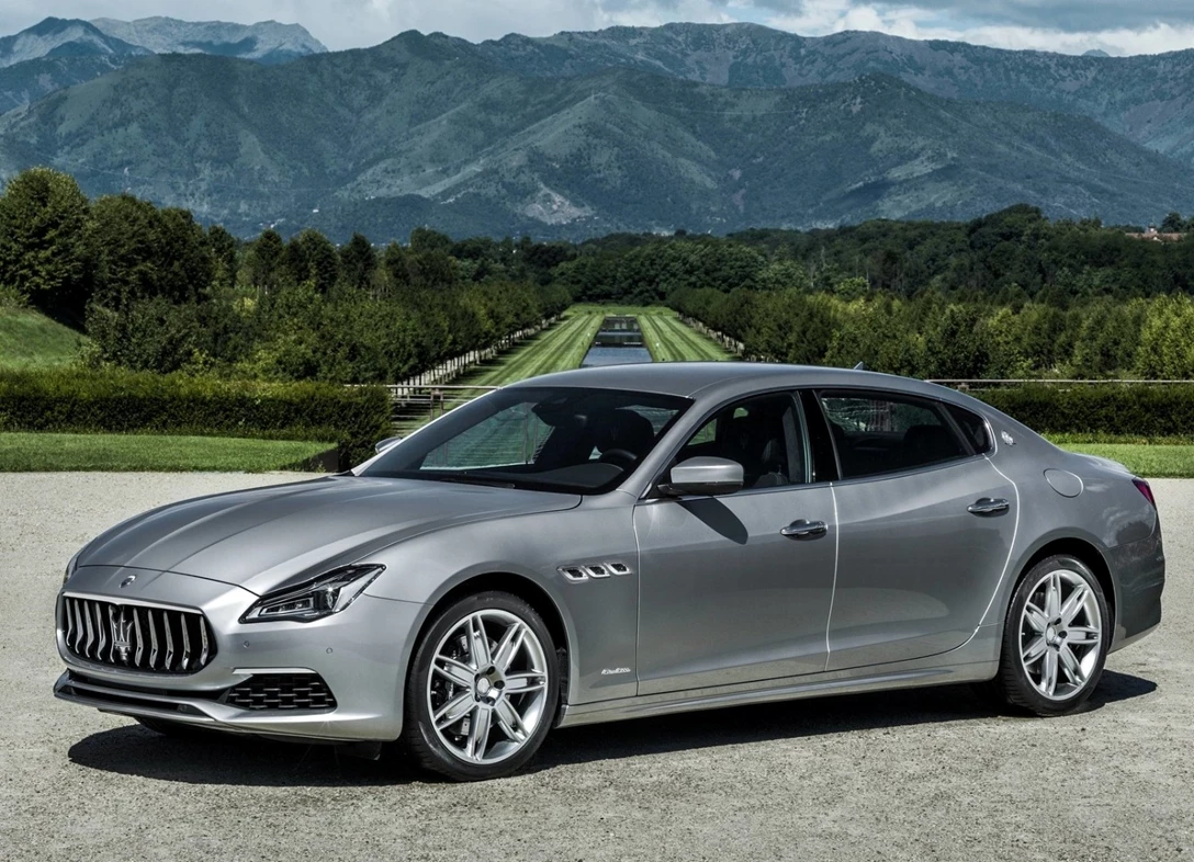 1684042-Maserati-Quattroporte-2023-04.jpg