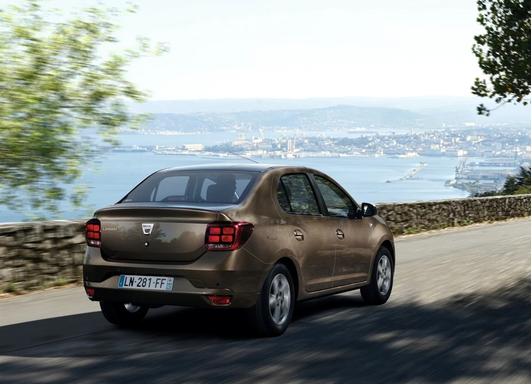 1666527-Dacia-Logan-2019-02.jpg