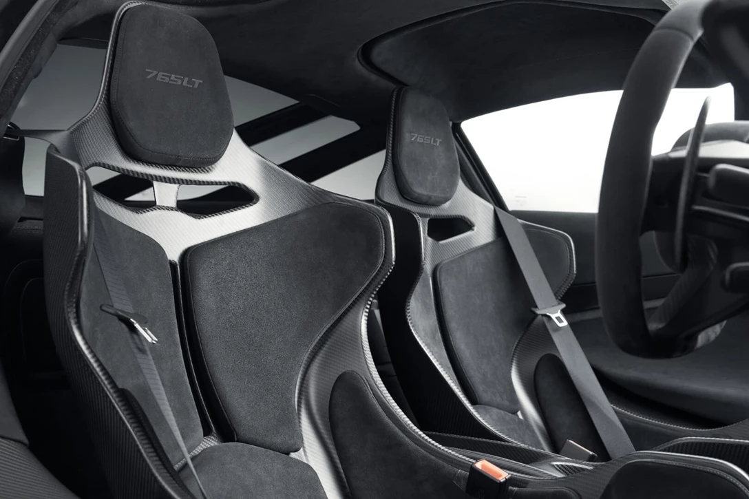 1631237-McLaren 765LT_Studio_11.jpg