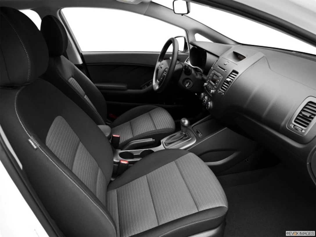 1650987-Kia-Forte-2013-05.jpg