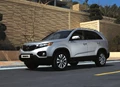 1686495-Kia-Sorento-2011-04.jpg