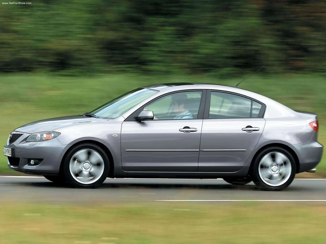 1597958-Mazda-3_Sedan-2004-1600-05.jpg