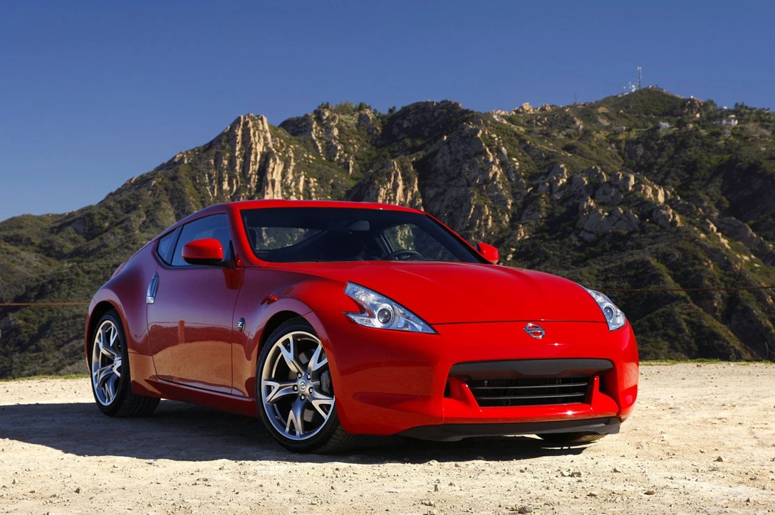 ניסאן 370Z
