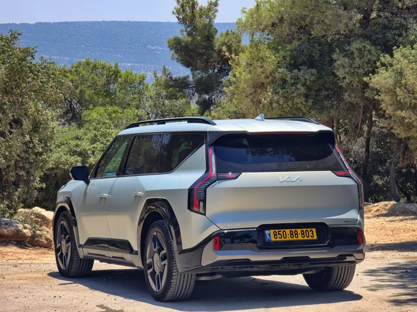 1712115-kia ev (28).jpg