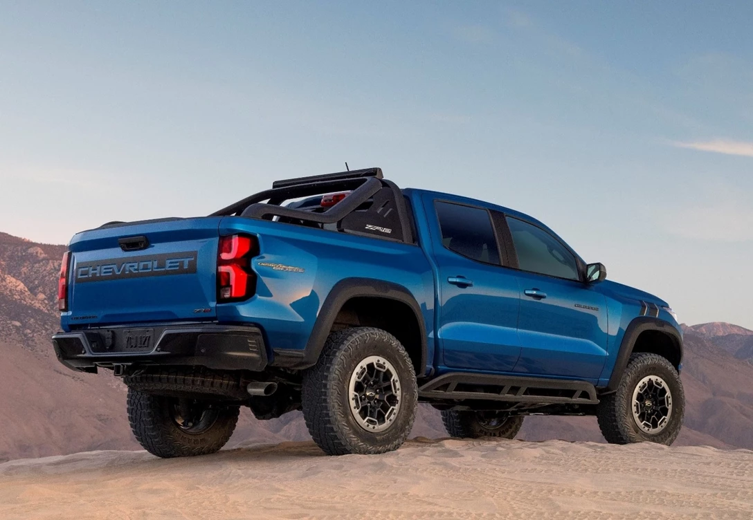 1665452-Chevrolet-Colorado_ZR2-2022-02.jpg