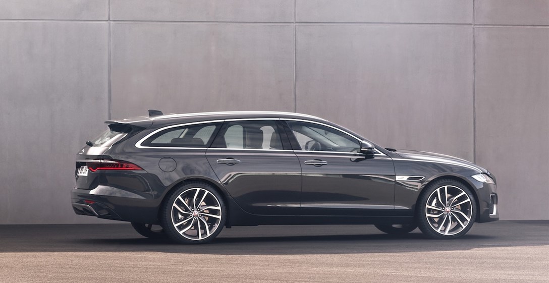 1635490-יגואר XF מתיחת פנים - 2.jpeg