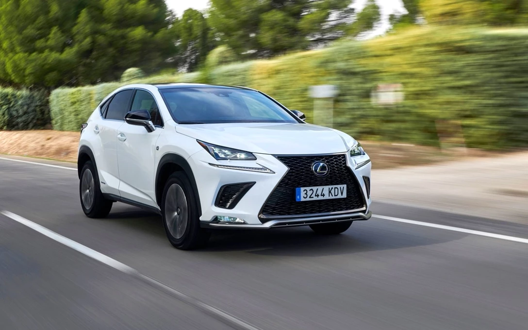 1687014-Lexus-NX-2018-1600-10.jpg