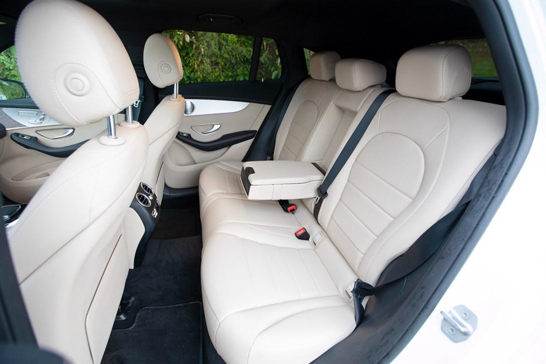 1636628-מרצדס EQC מבחן דרכים - 3.jpeg