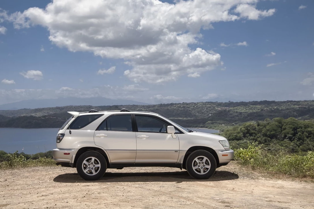 1619684-24-RX300 2003 (3).jpg