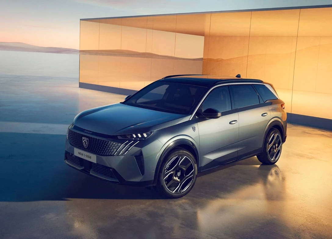 1707313-Peugeot-5008-2025-04.jpg