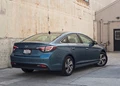 1647573-Hyundai-Sonata_Hybrid-2015-03.jpg