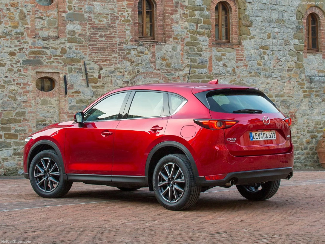 1583359-Mazda-CX-5 2.jpg