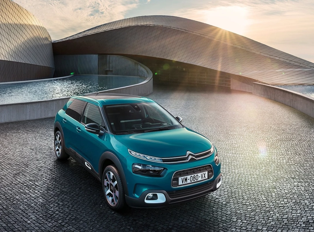 1648010-Citroen-C4_Cactus-01.jpg