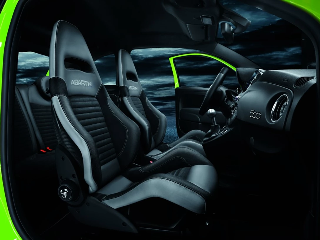 1602340-180903_Abarth_59552138green.jpg