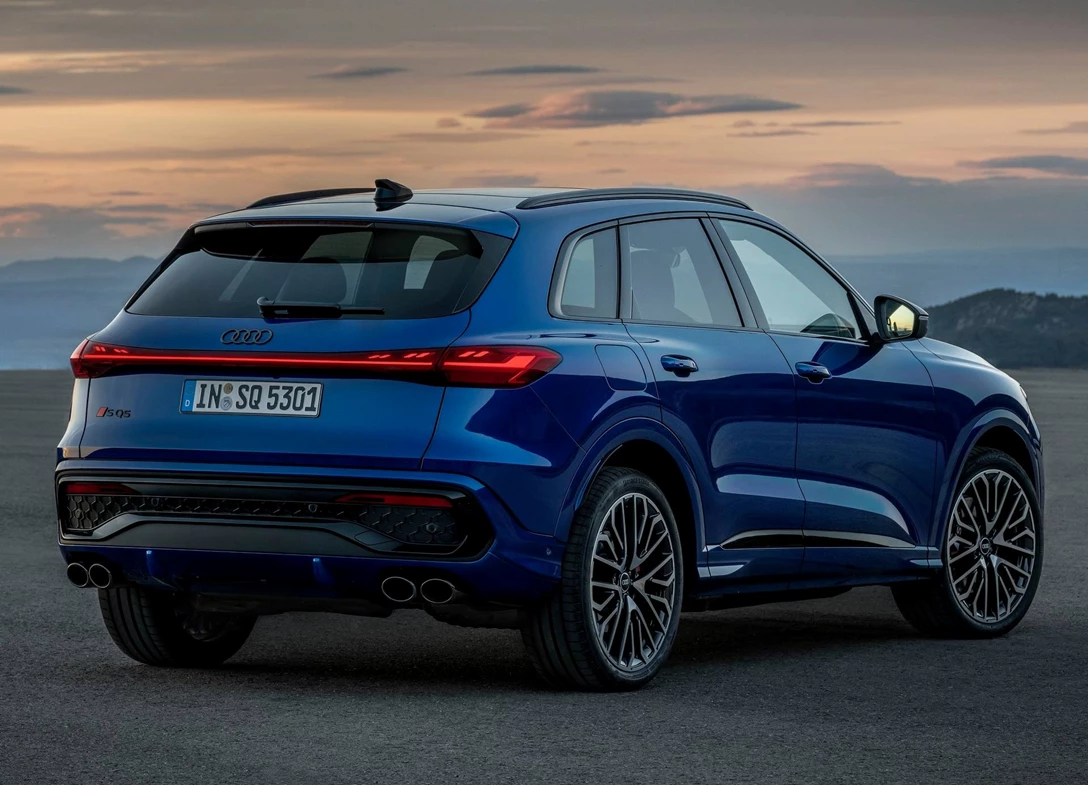 Audi-Q5-2025-14.jpg