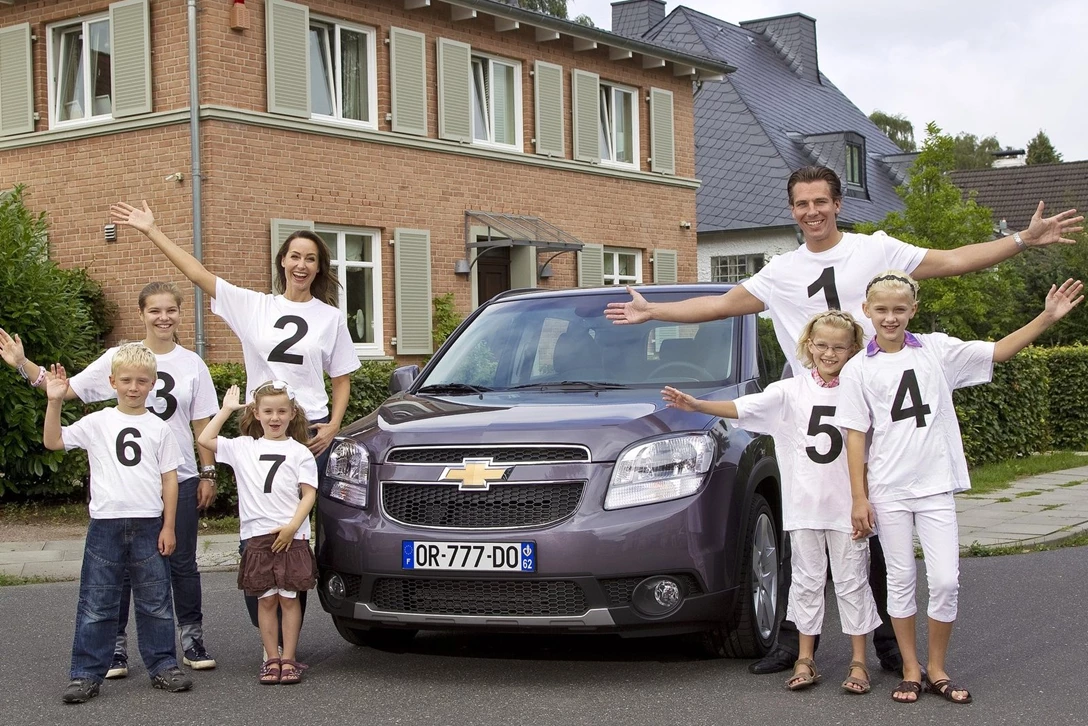 1592845-סקירת מיניוואנים (15) .jpg