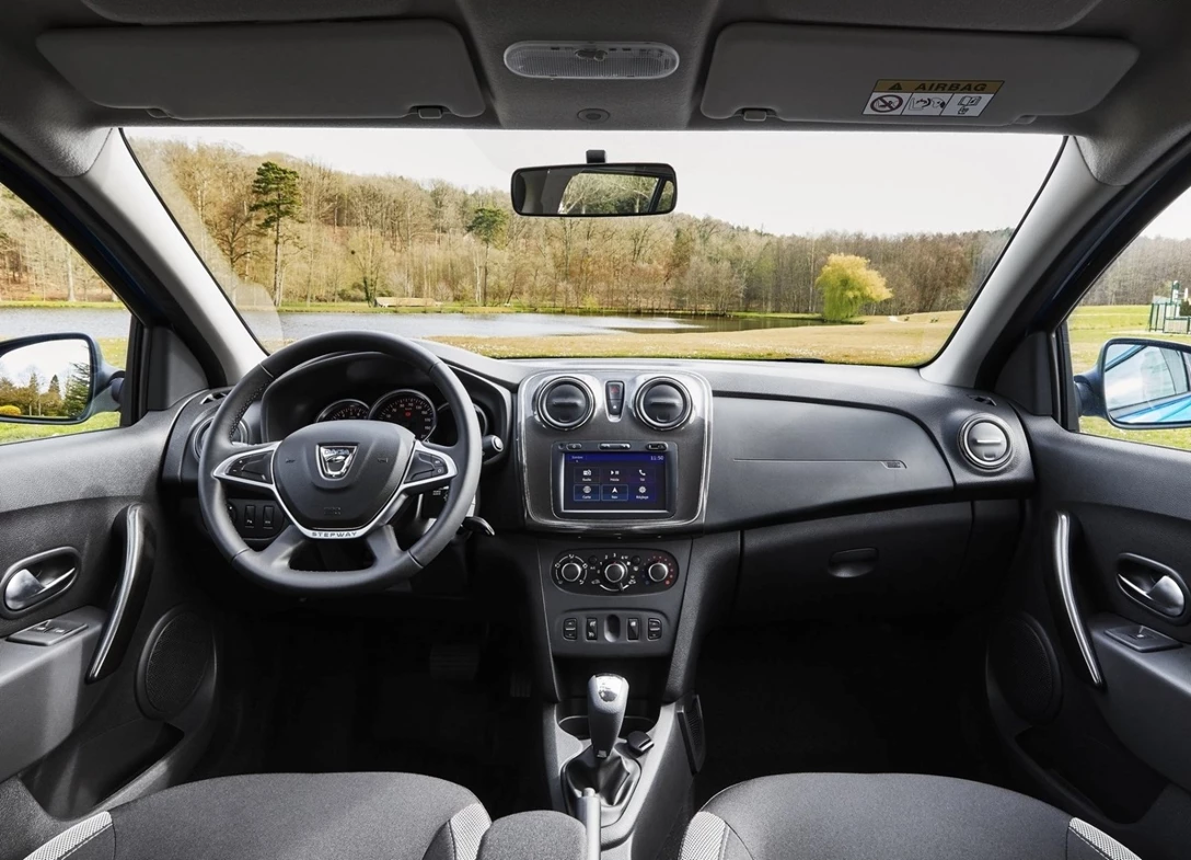 1666514-Dacia-Logan_MCV_Stepway-2019-06.JPG
