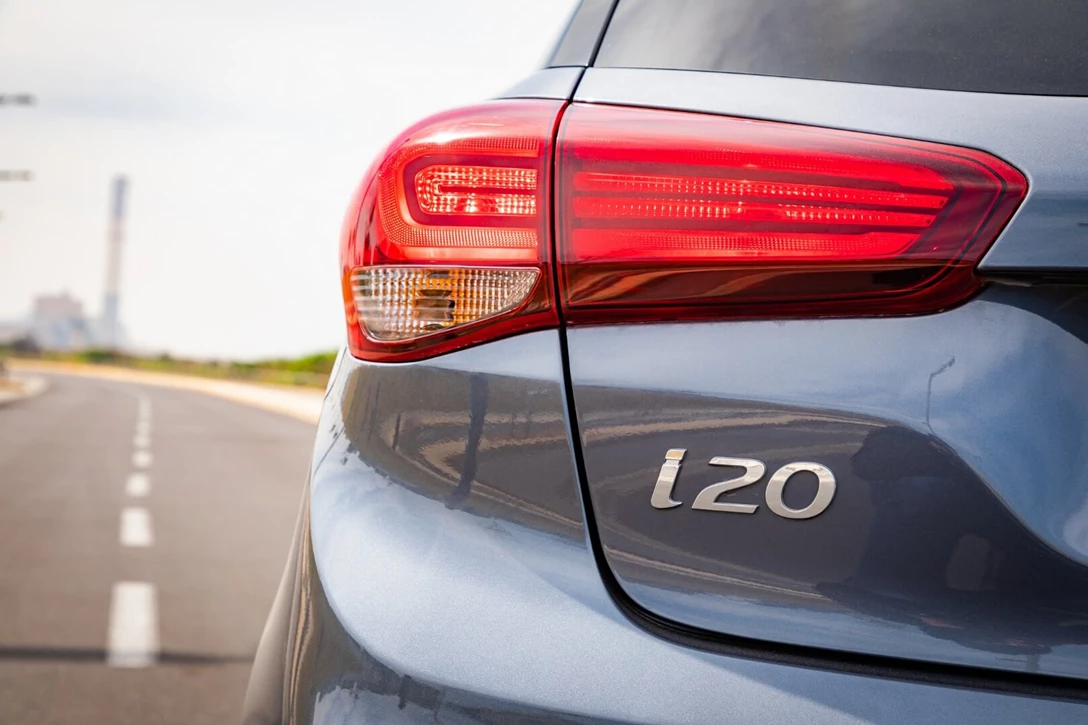 1618407-09-hyundai i20 (6).jpg