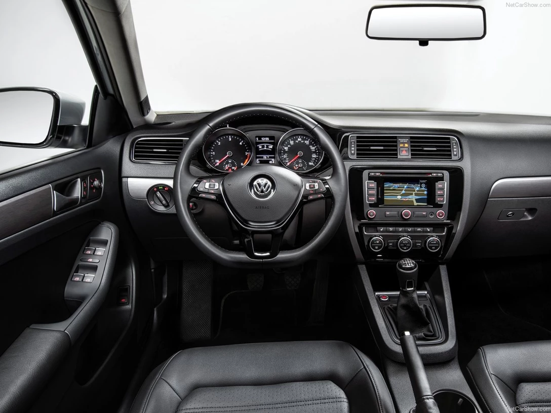 1583635-Volkswagen-Jetta 3.jpg