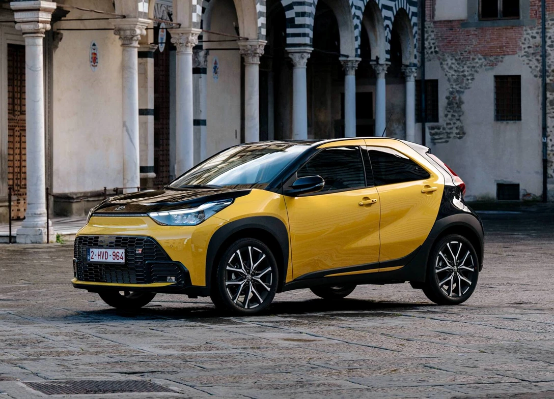 Toyota-Aygo_X-Hybrid-2026-04.jpg