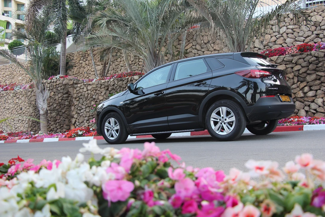 1593536-אופל גרנדלנד X (11).JPG