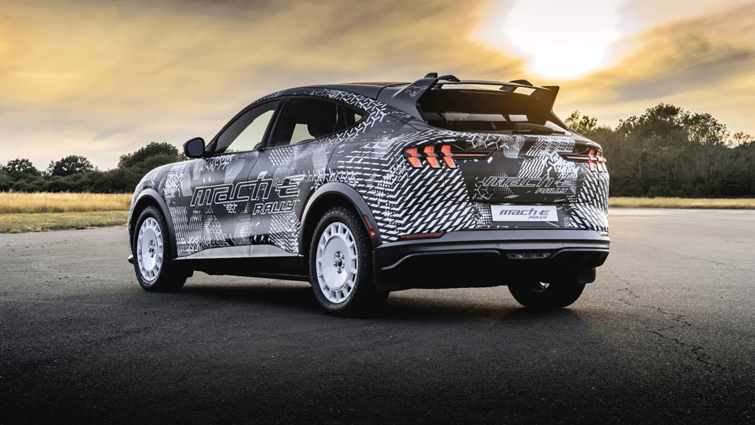 1684774-Mustang Mach-E Rally_05-min.jpg