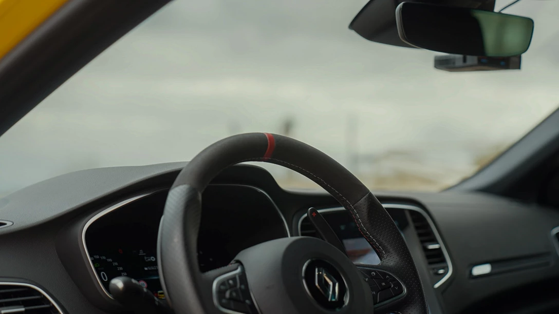 1695992-Renault Megane RS 2024.00_36_44_10.Still044-min.jpg