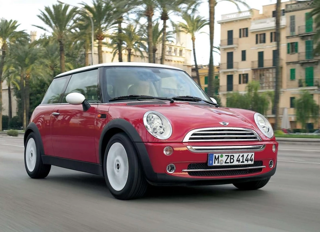 1605806-Mini-Cooper-2001-2005-03.jpg