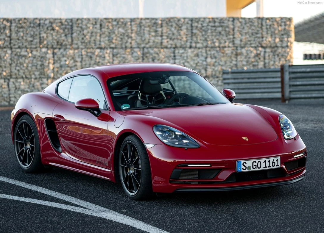 1685063-Porsche-718_Cayman-2023-01.jpg