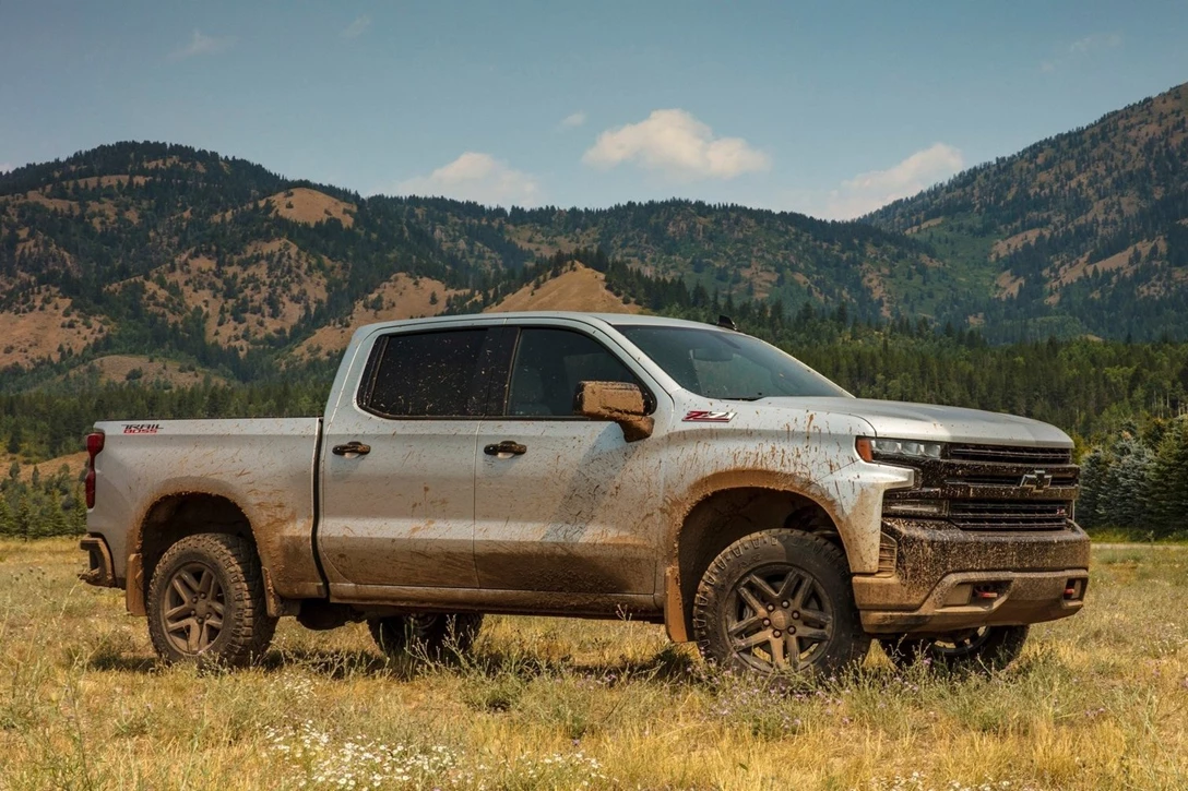 1632300-שברולט סילברדו (1).jpg