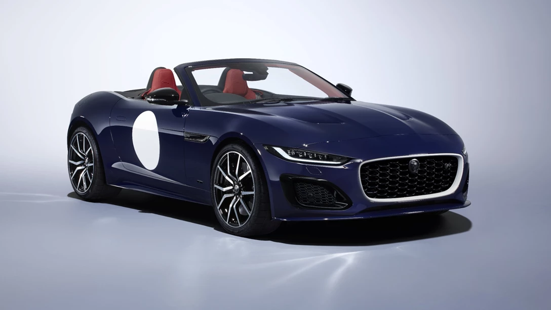 1688978-003_Jag_F-TYPE_24MY_ZPEdition_Exterior_Front_3Qr_OultonBlue_PR_111023-min.jpg
