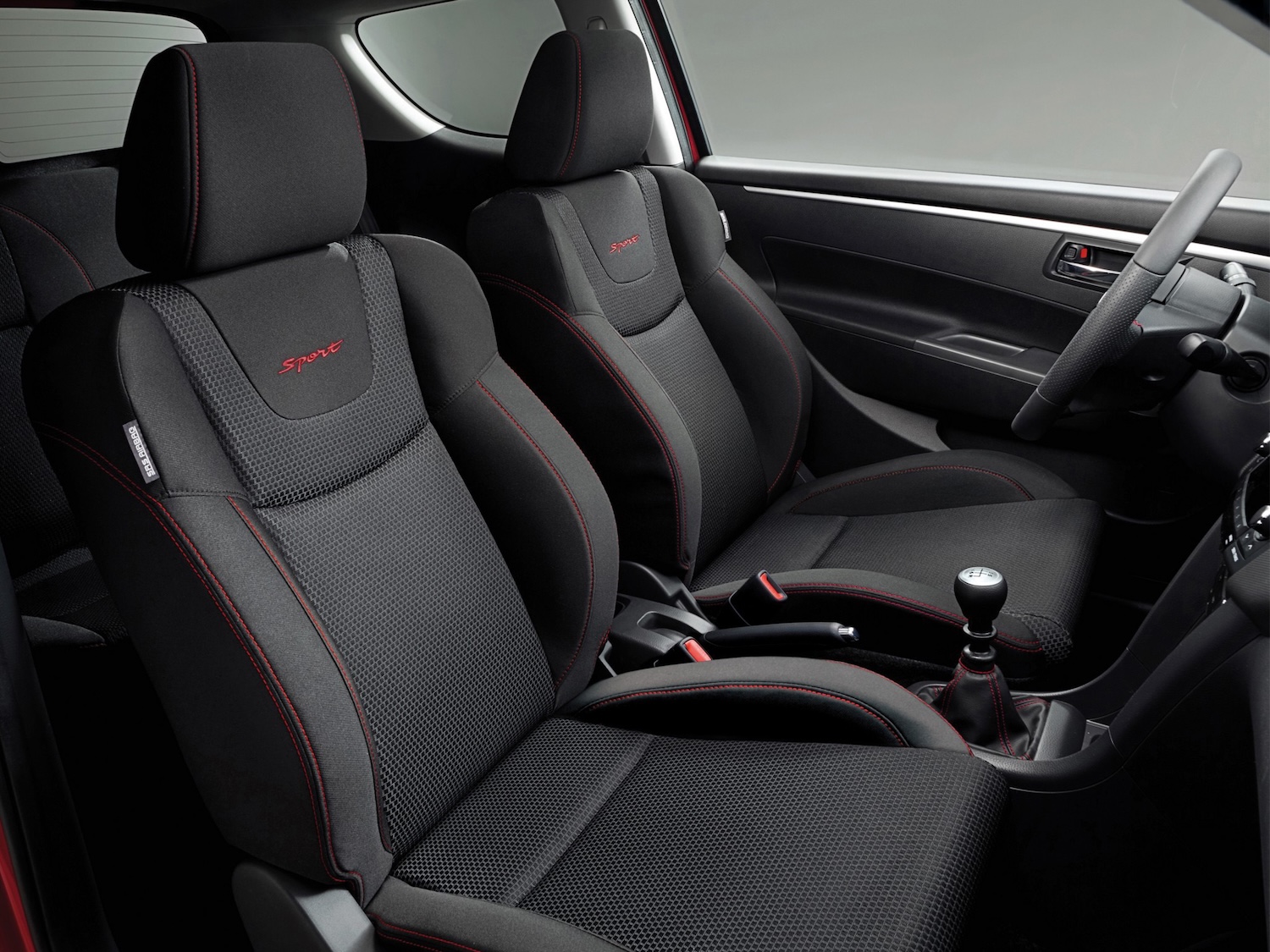 1576826_suzuki_swift_sport.jpg