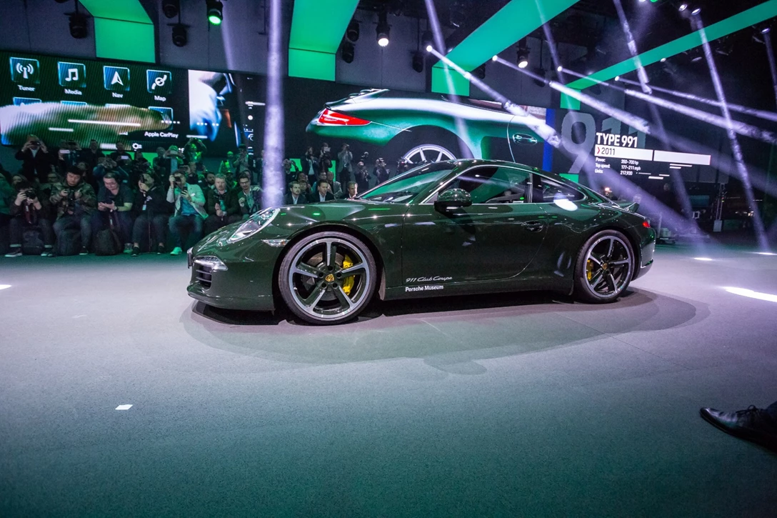 1607654-PORSCHE_992_World_Premiere_PECLA_029.jpg