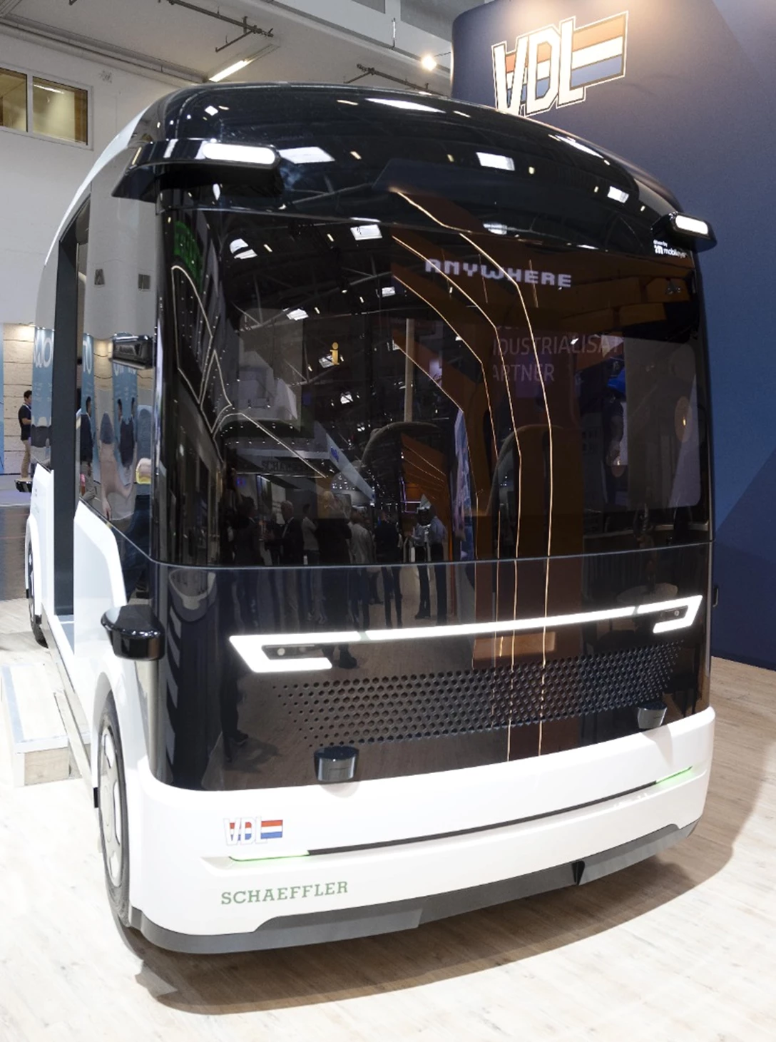 1688079-VDL BUS-min.jpg