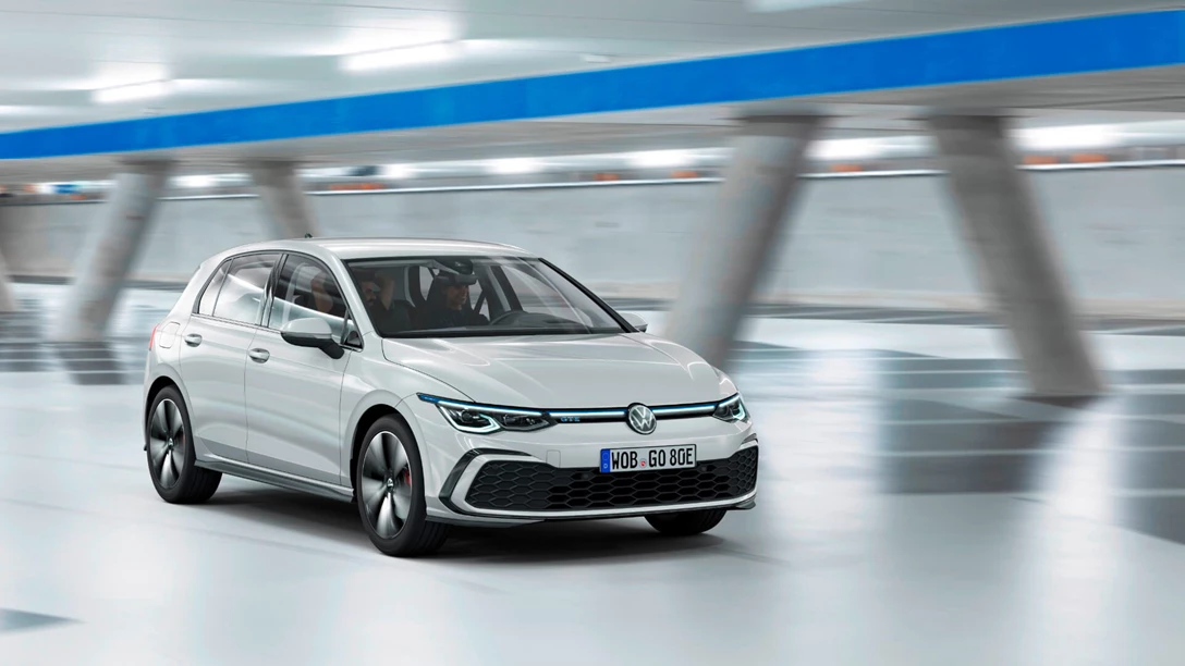 1624244-Golf 8 GTE (3).jpg