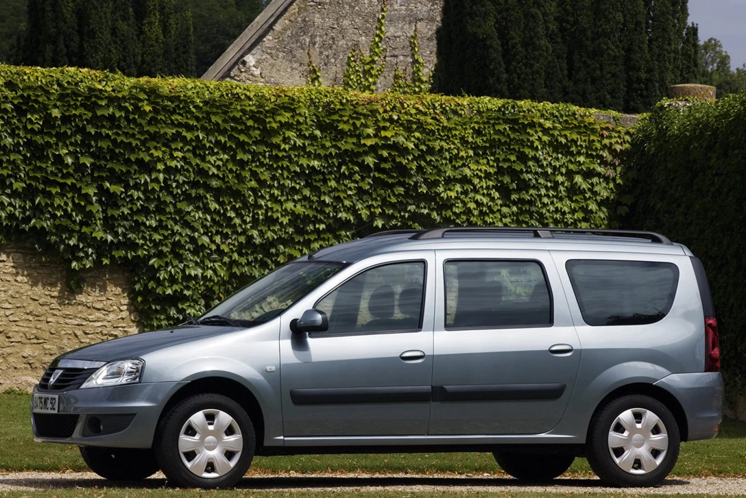 1592840-סקירת מיניוואנים (3).jpg