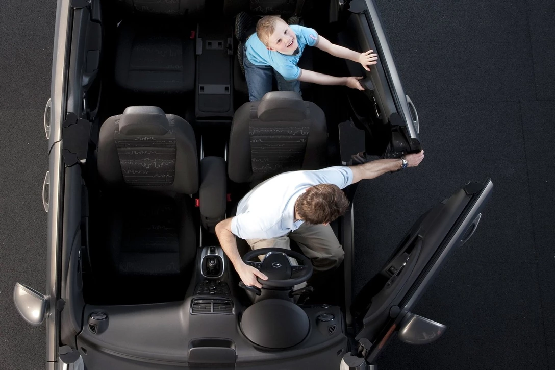 אופל מריבה 2011