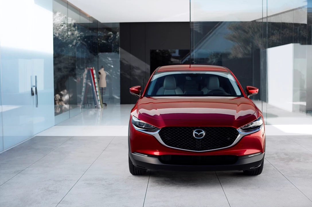 1613325-Mazda-CX-30_at_2019GIMS_2_hires.jpg