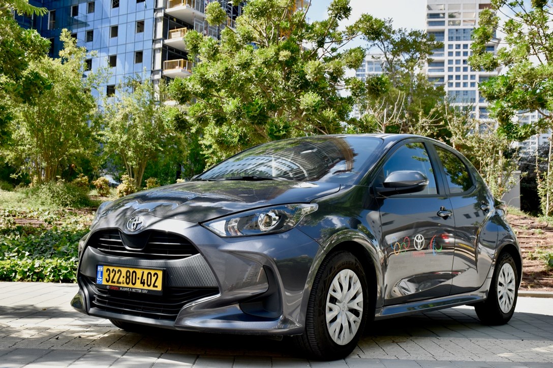 1647583-טויוטה יאריס 1.5 ל - 11.jpeg