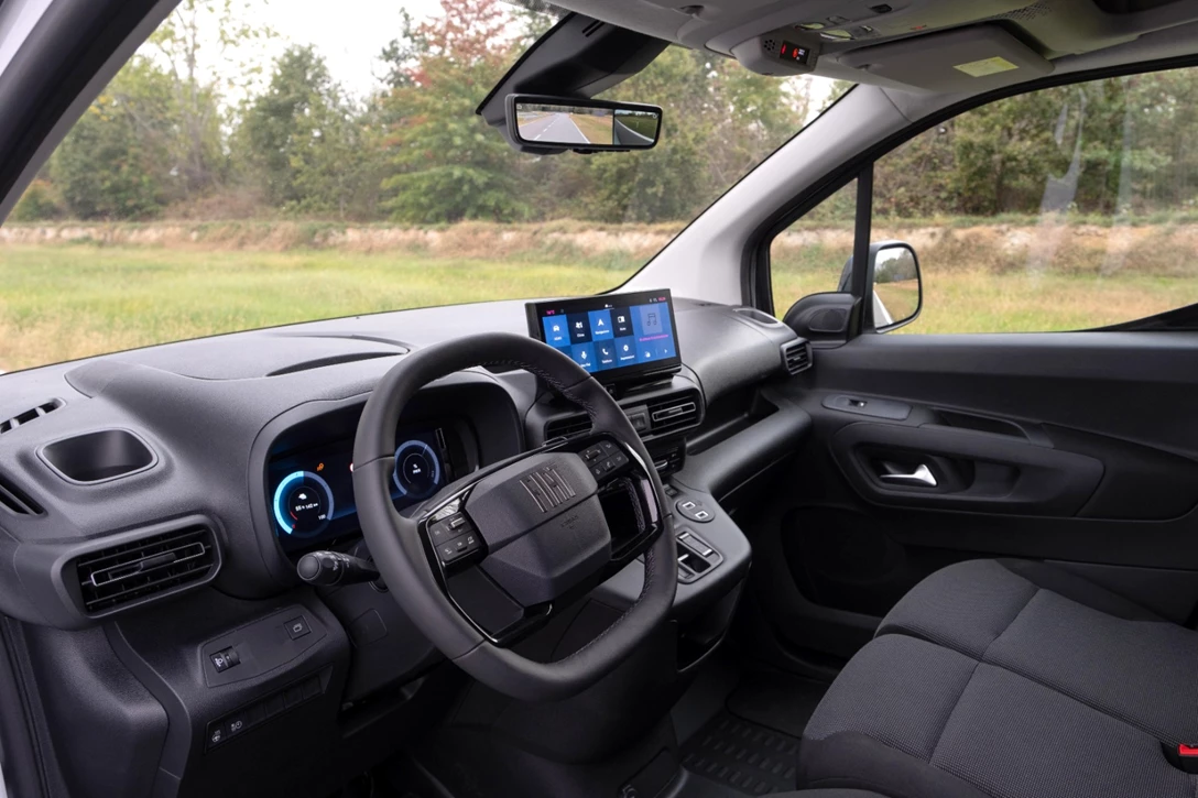 1689511-FIATProfessionalDobl_interiors-min.jpg