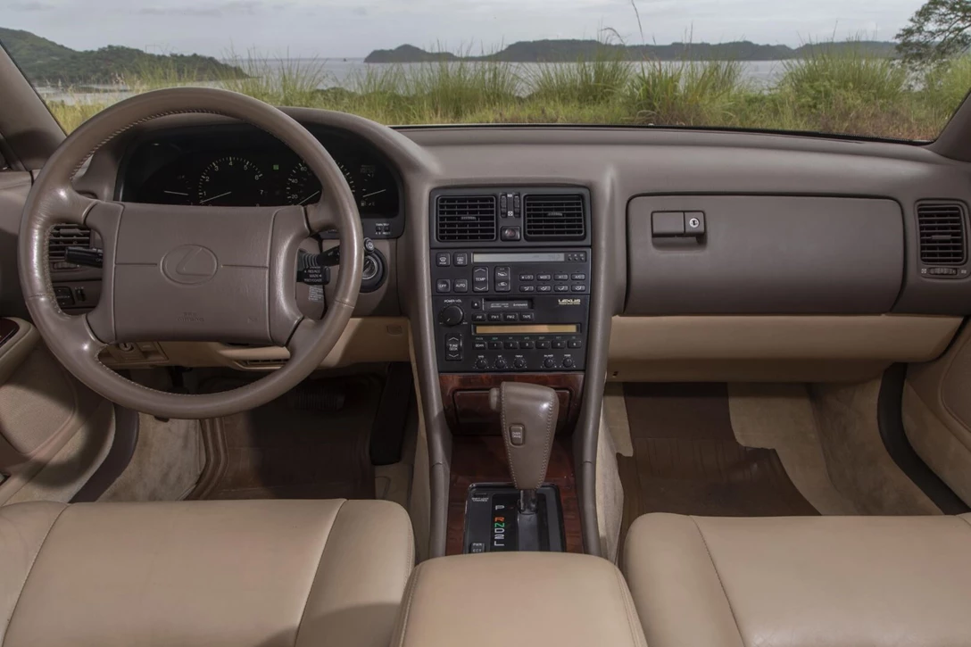 1619672-02-LS400 1990 (3).jpg