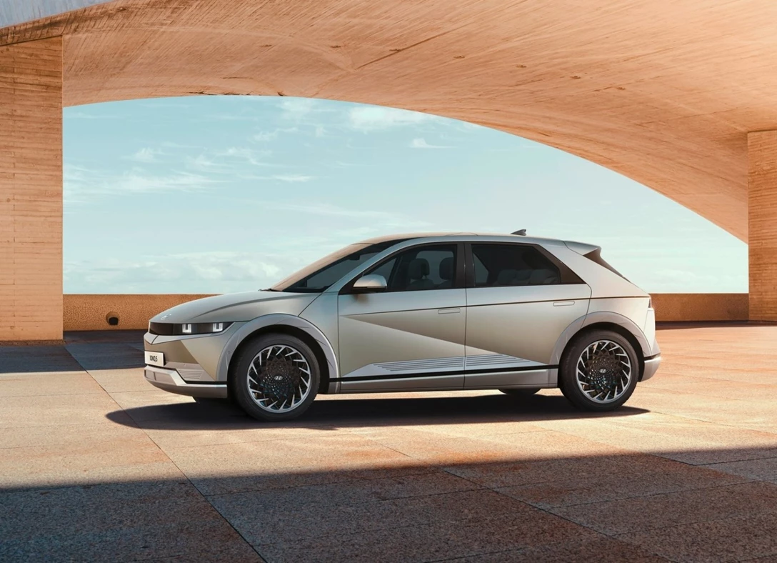 1648089-Hyundai-Ioniq_5-2021-04.jpg