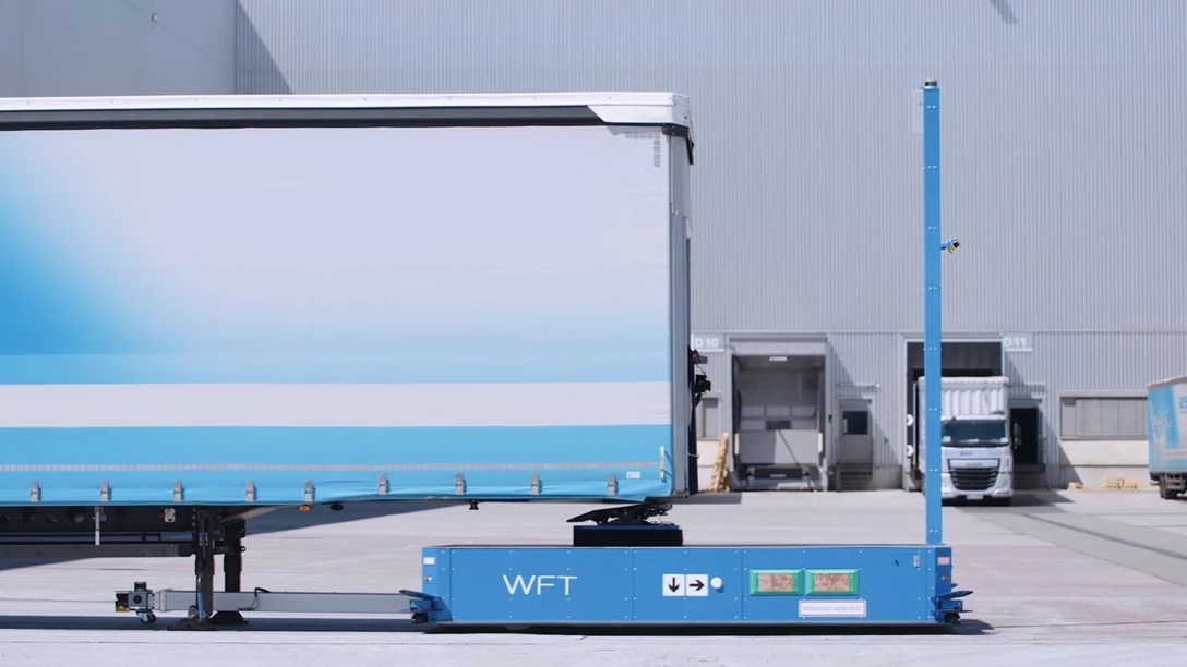 1631880-מפעל במווP90331985_highRes_autotrailer-at-bmw-g.jpg