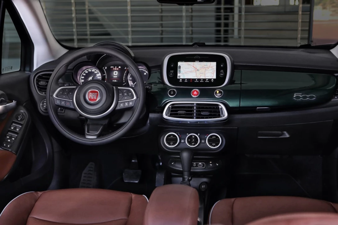 1601792-180828_Fiat_New-500X-interni_03.jpg