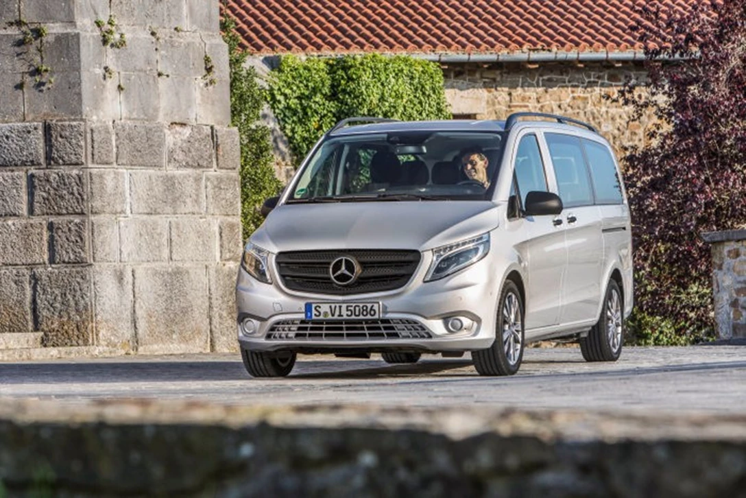 1602269-Mercerdes-Benz-Vito-5.jpg