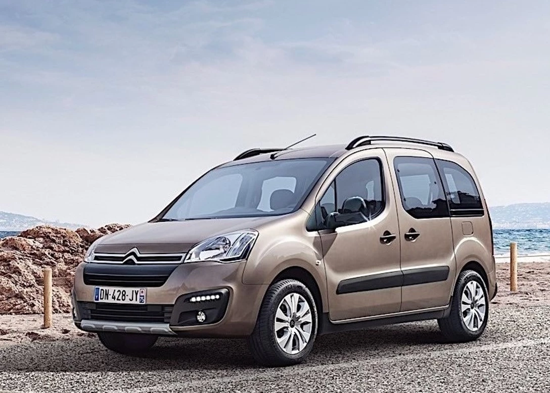 1671203-Citroen-Berlingo-2017-04.jpg